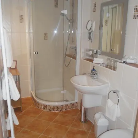 Tiptop Burgblick Hotel Thallichtenberg